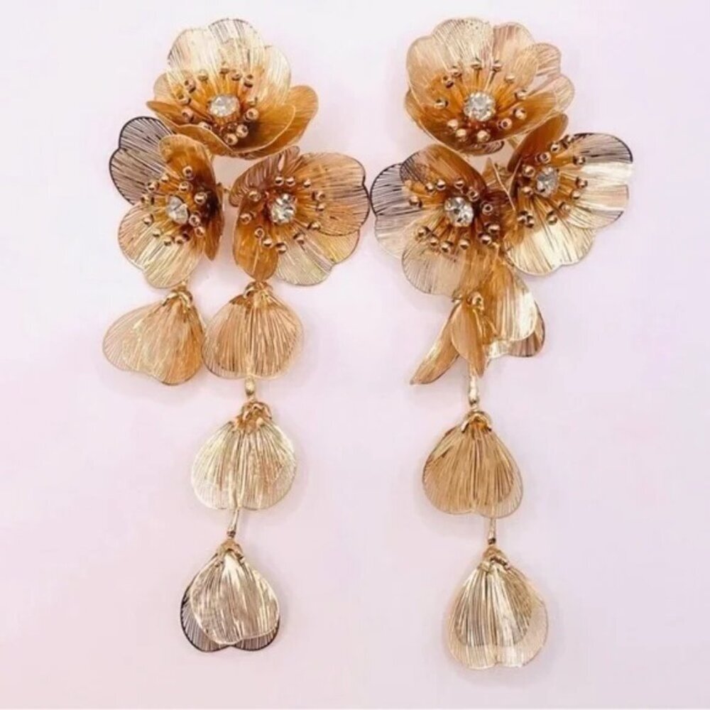 ✨ Zara Kate Middleton statement cascading floral earrings ✨ with GIFT BOX ✨💕💕 - Picture 3 of 11